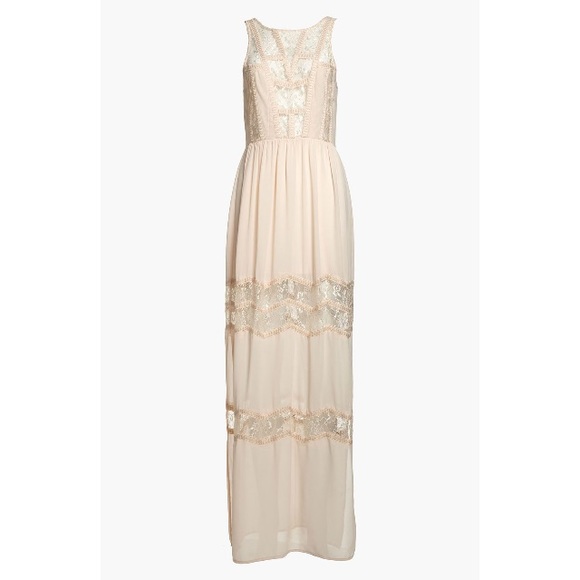 Anthropologie Dresses & Skirts - ASTR Lace Maxidress